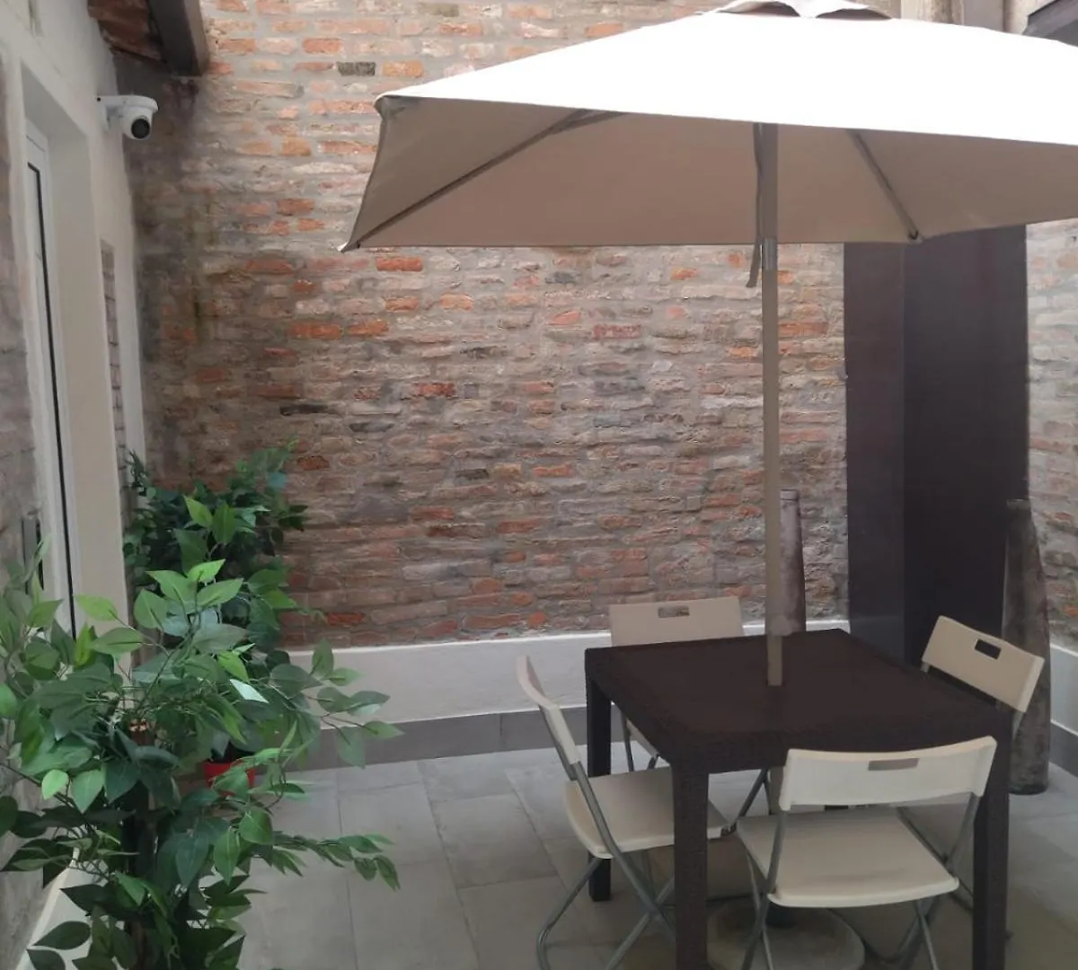 شقة La Dimora Della Corte فيرّارا